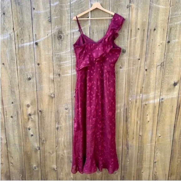 Burgundy Floral Jacquard Asymmetric Ruffle Chiffon Dress 🌿 - Picture 8 of 12